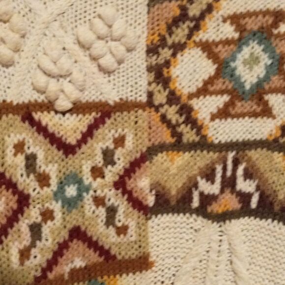 VTG Tiara Chunky Knit Sweater-Large-Geometric-3D Embellishments-Shoulder Pads - Picture 9 of 9